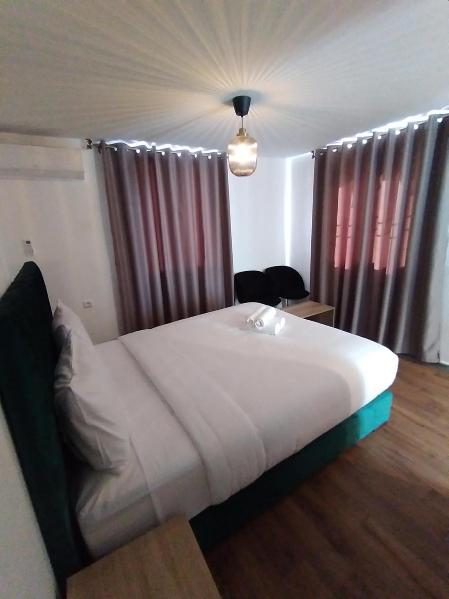 Hotel La Casa Blanca เทโทอัน ภายนอก รูปภาพ