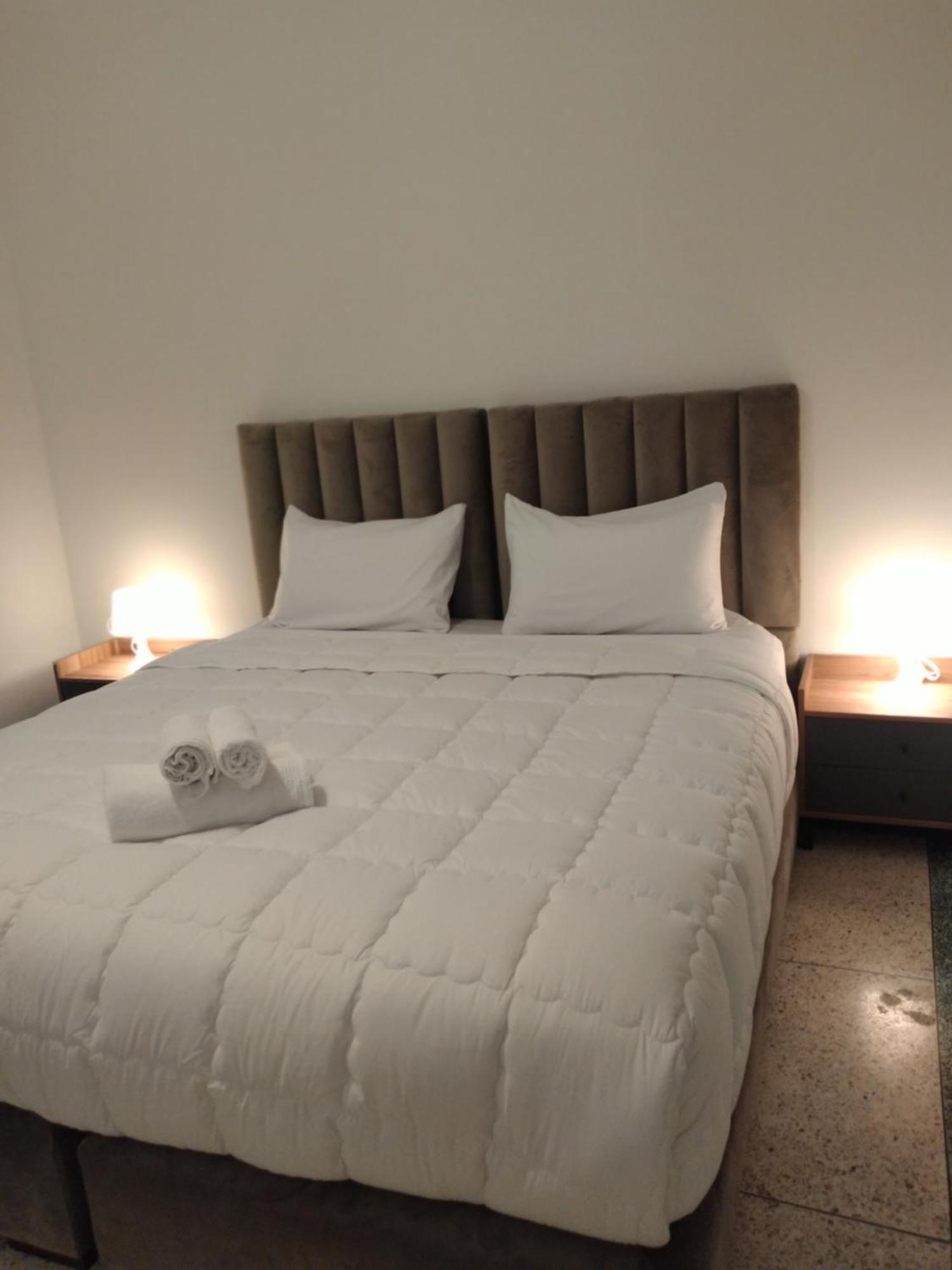 Hotel La Casa Blanca เทโทอัน ภายนอก รูปภาพ