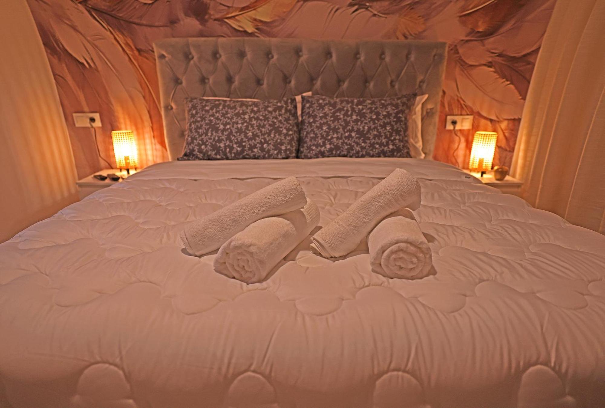 Hotel La Casa Blanca เทโทอัน ภายนอก รูปภาพ